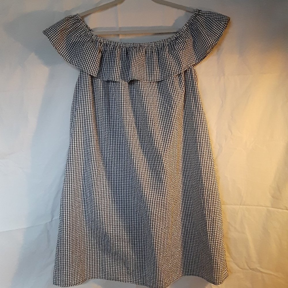 Off-the-shoulder gingham dress